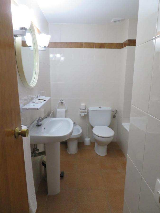 Meson La Lonja Hotel Herbes Екстериор снимка